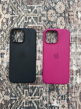 Apple iPhone 16 Pro Max Silicone Case with MagSafe - Fuchsia & Black set